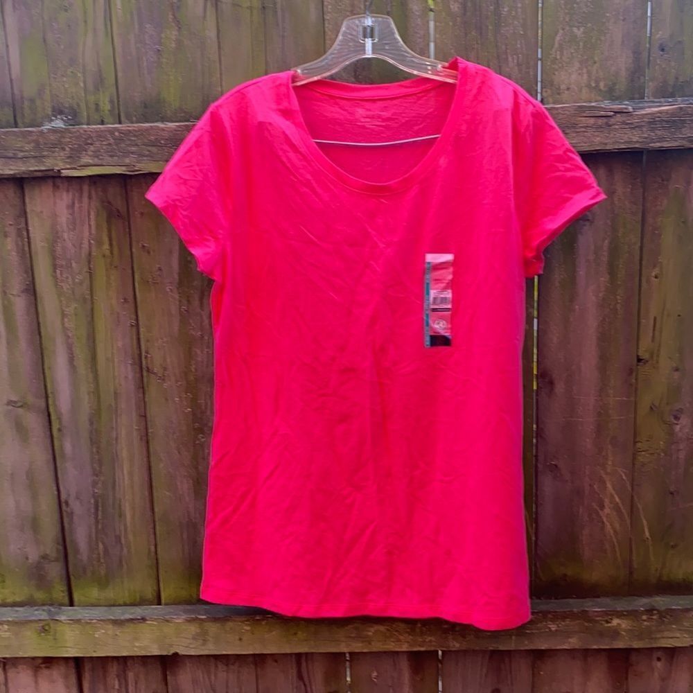 No Boundaries semi fitted tee sz. XL